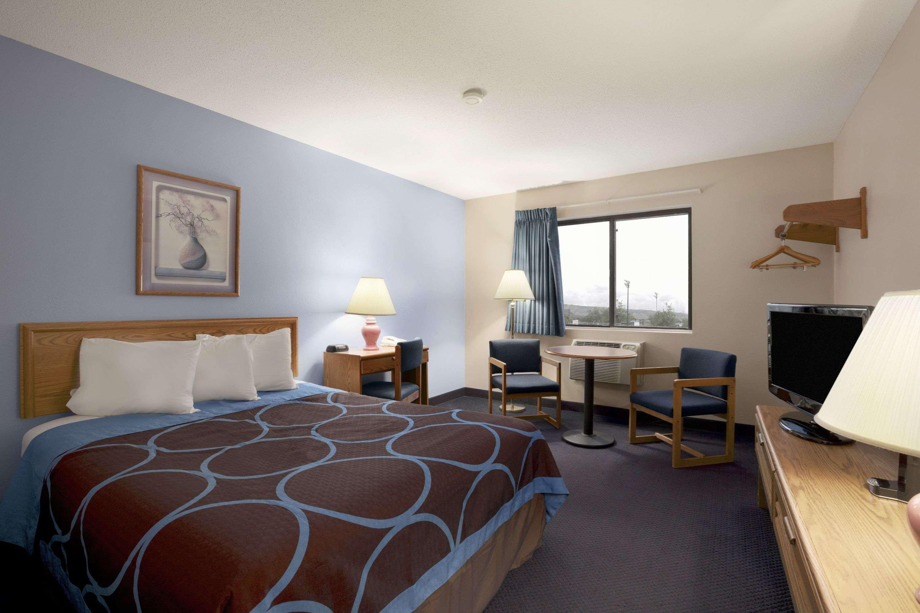 Super 8 By Wyndham Cromwell/Middletown Hotel Eksteriør billede