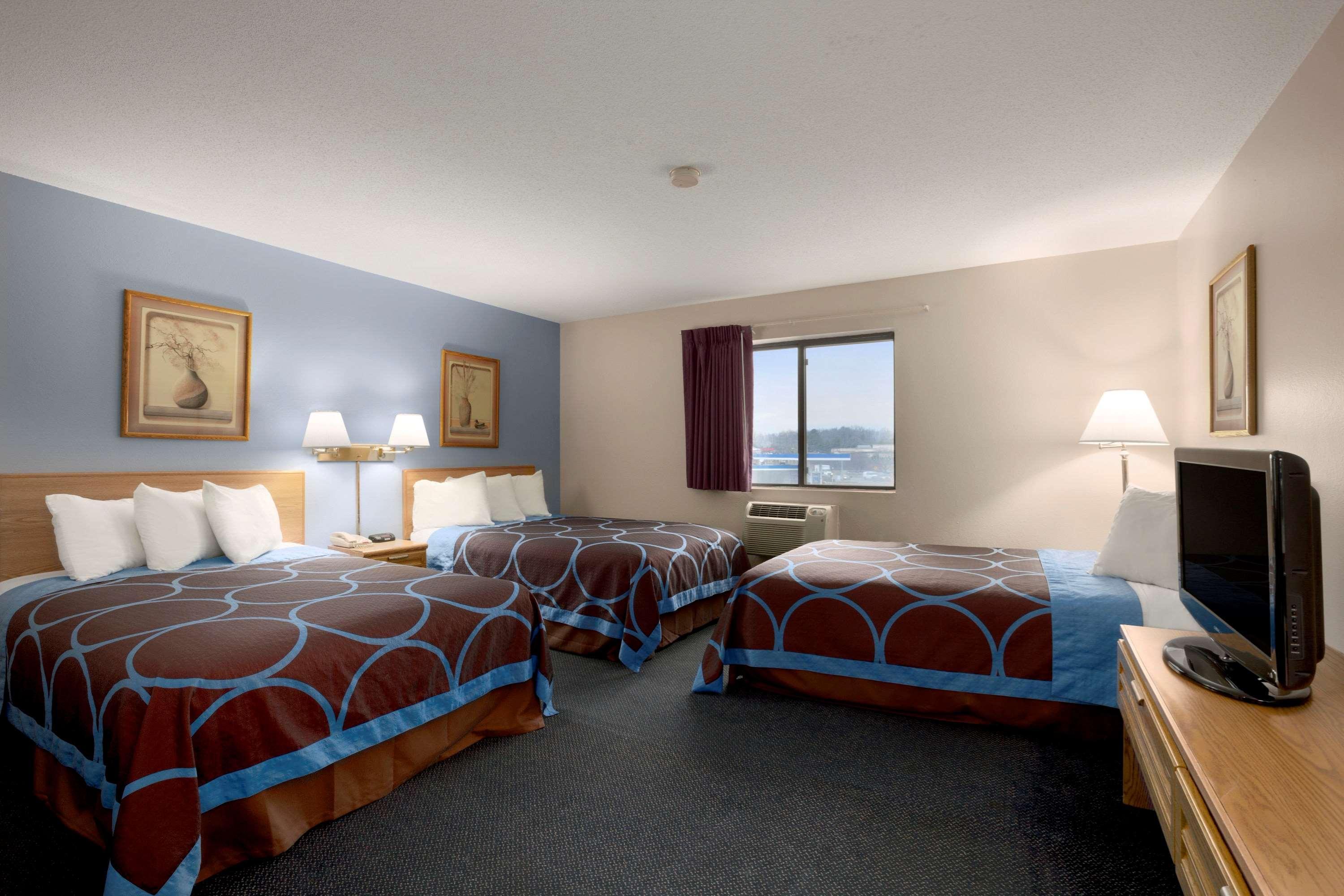 Super 8 By Wyndham Cromwell/Middletown Hotel Eksteriør billede